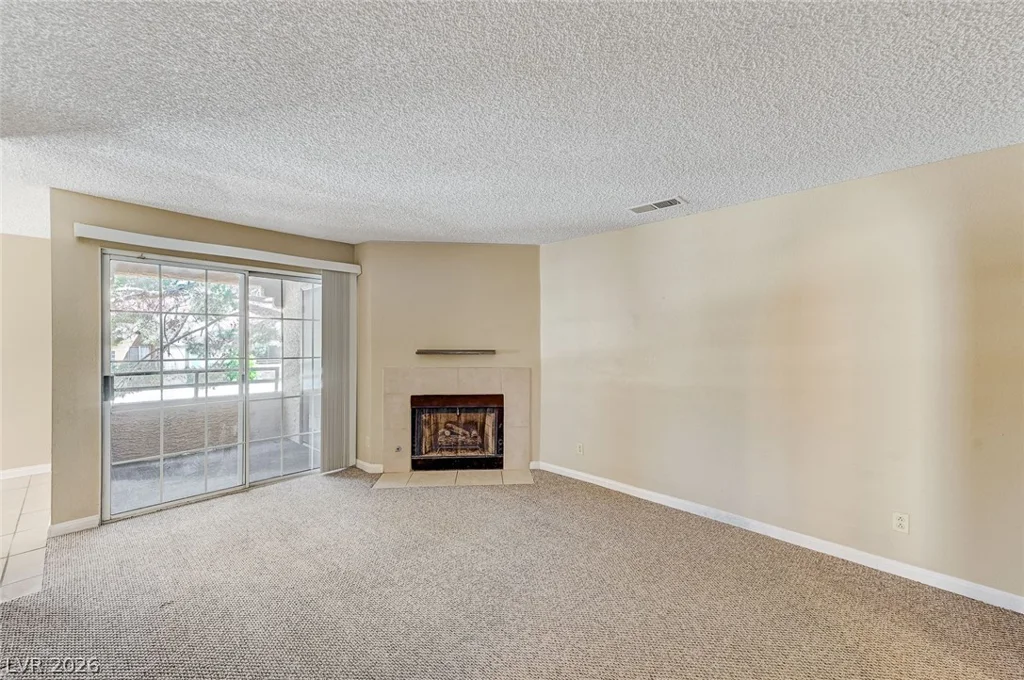 2200 Fort Apache, Las Vegas, NV 89117