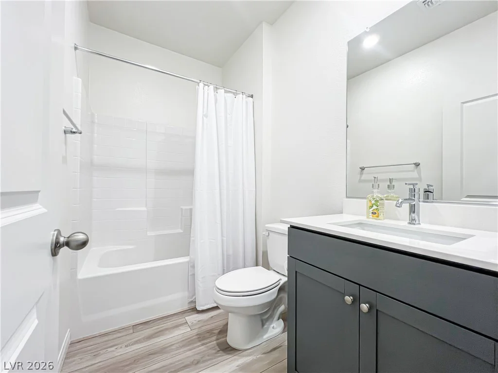 4200 Mount Bonnell, North Las Vegas, NV 89081