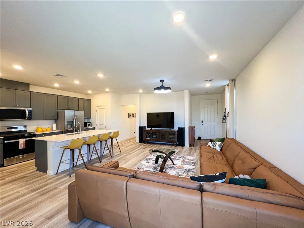 4200 Mount Bonnell, North Las Vegas, NV 89081