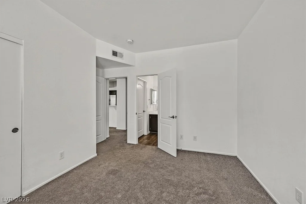 1513 Truett, Las Vegas, NV 89128