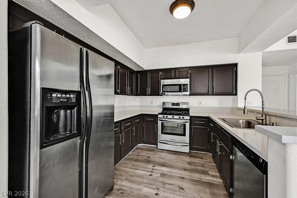 1513 Truett, Las Vegas, NV 89128