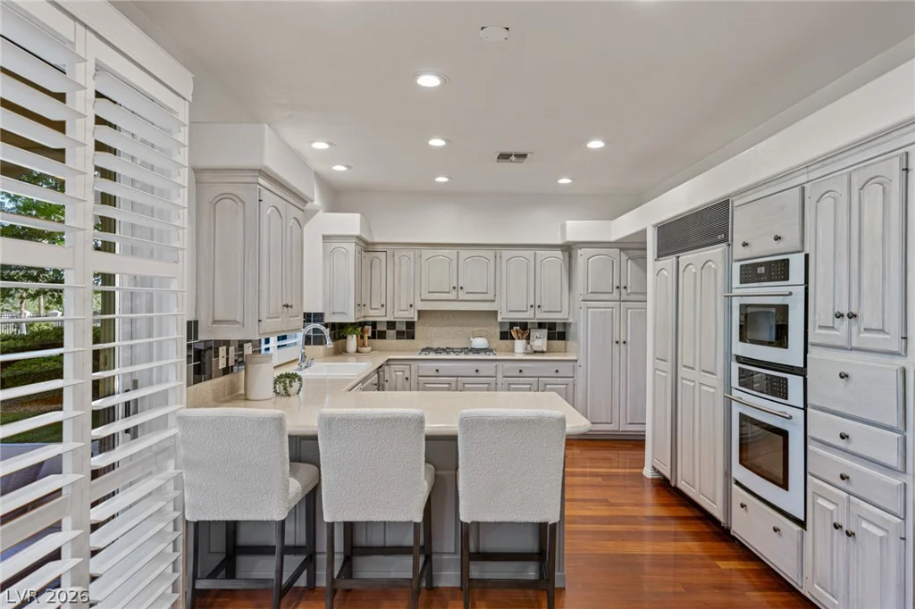 8325 Turtle Creek, Las Vegas, NV 89113