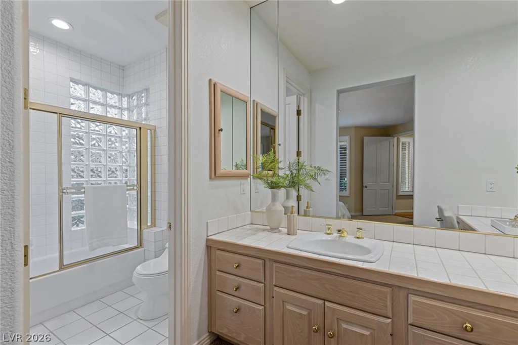 8325 Turtle Creek, Las Vegas, NV 89113