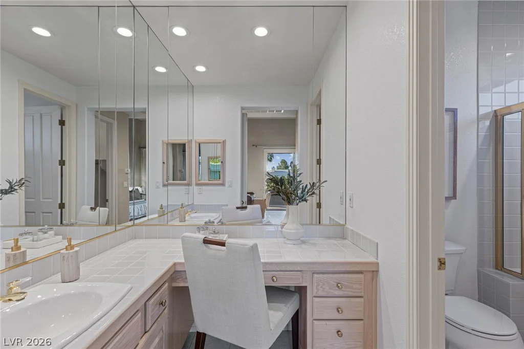 8325 Turtle Creek, Las Vegas, NV 89113