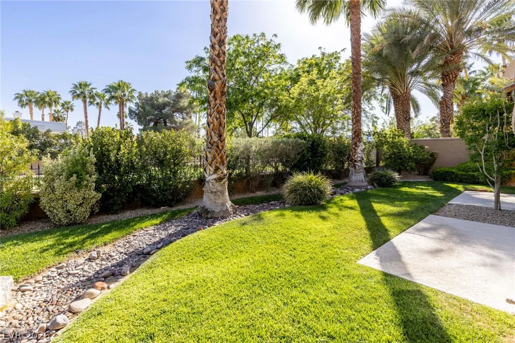 8325 Turtle Creek, Las Vegas, NV 89113