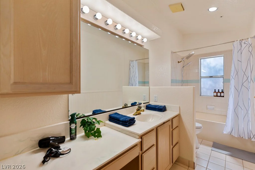 7110 La Cienega, Las Vegas, NV 89119