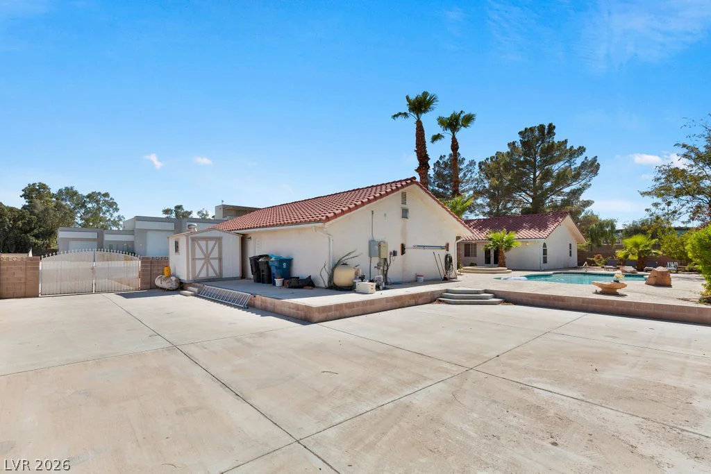7110 La Cienega, Las Vegas, NV 89119