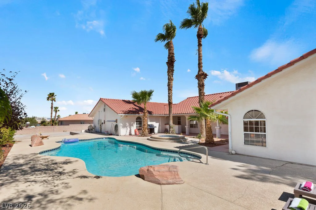 7110 La Cienega, Las Vegas, NV 89119