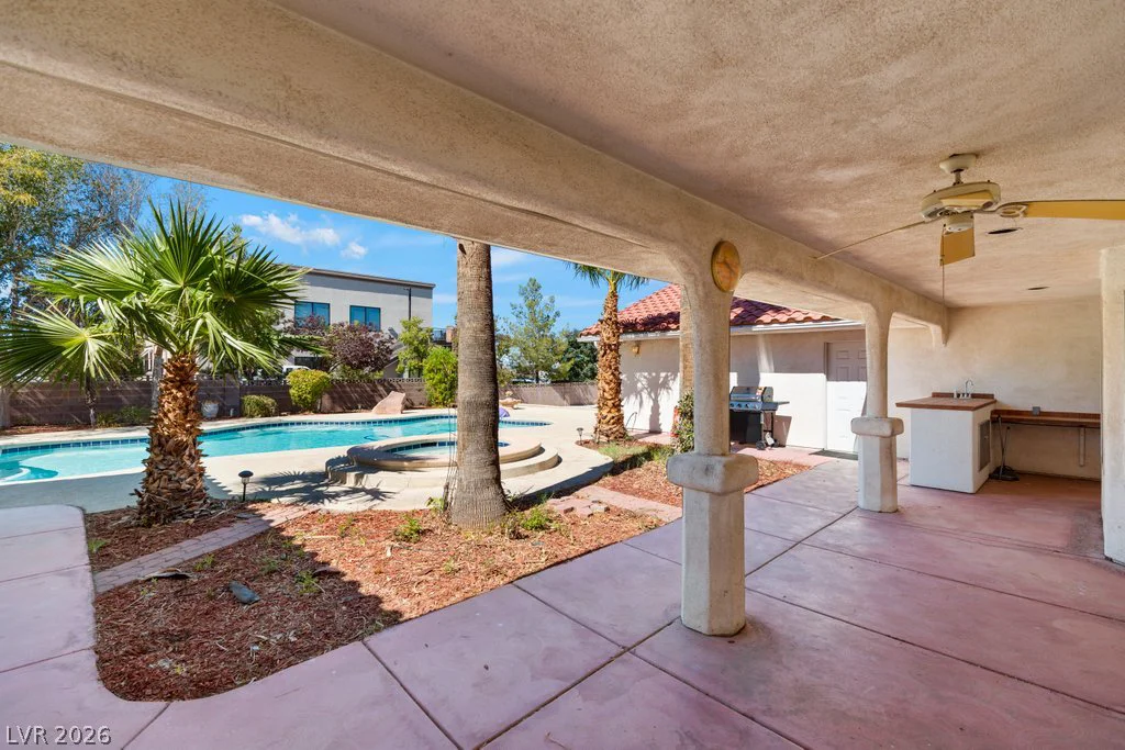 7110 La Cienega, Las Vegas, NV 89119