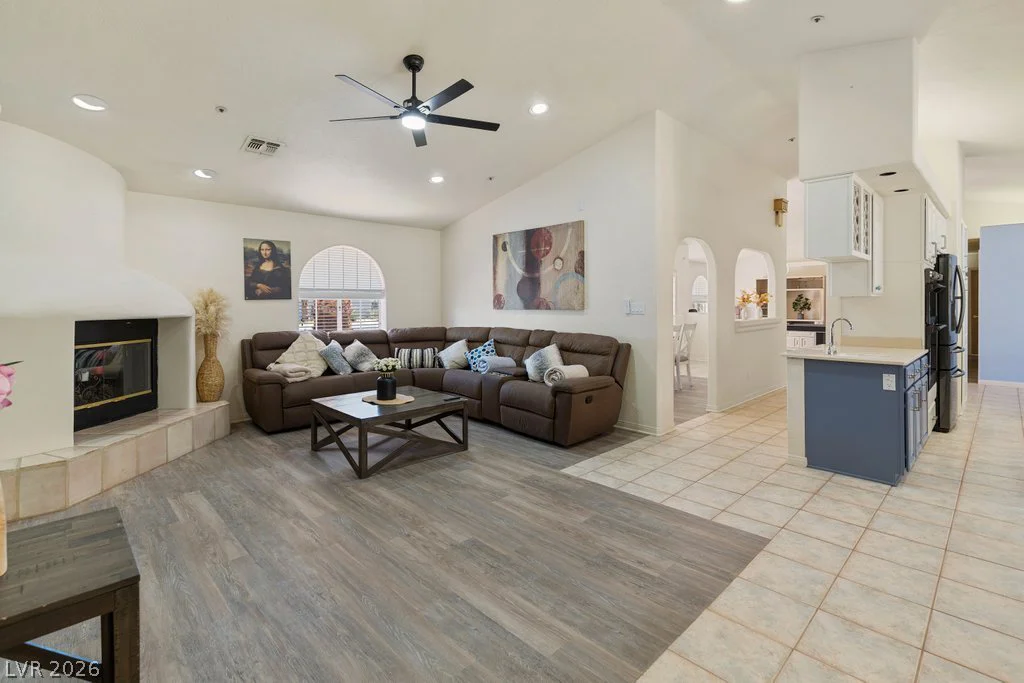 7110 La Cienega, Las Vegas, NV 89119