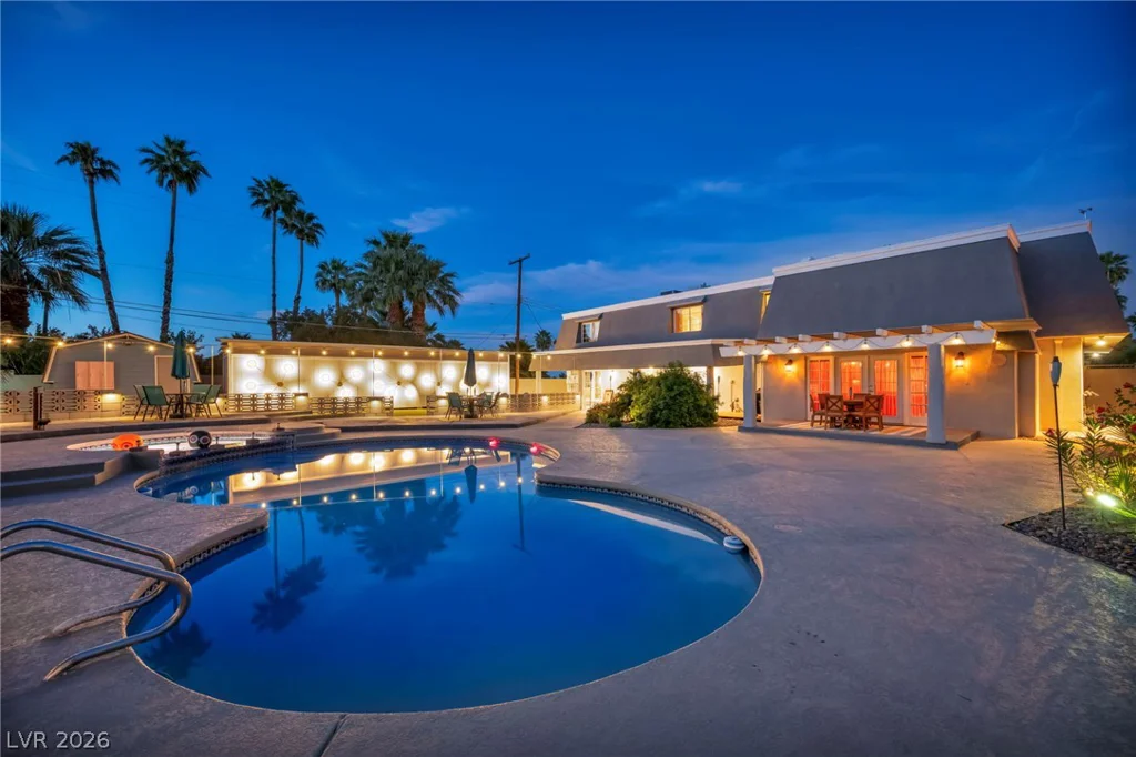 1400 Maria Elena, Las Vegas, NV 89104