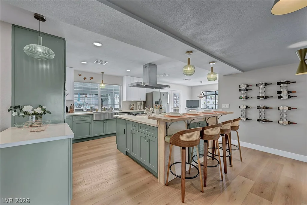 1400 Maria Elena, Las Vegas, NV 89104