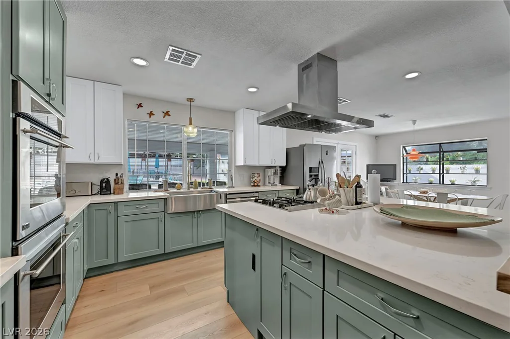 1400 Maria Elena, Las Vegas, NV 89104