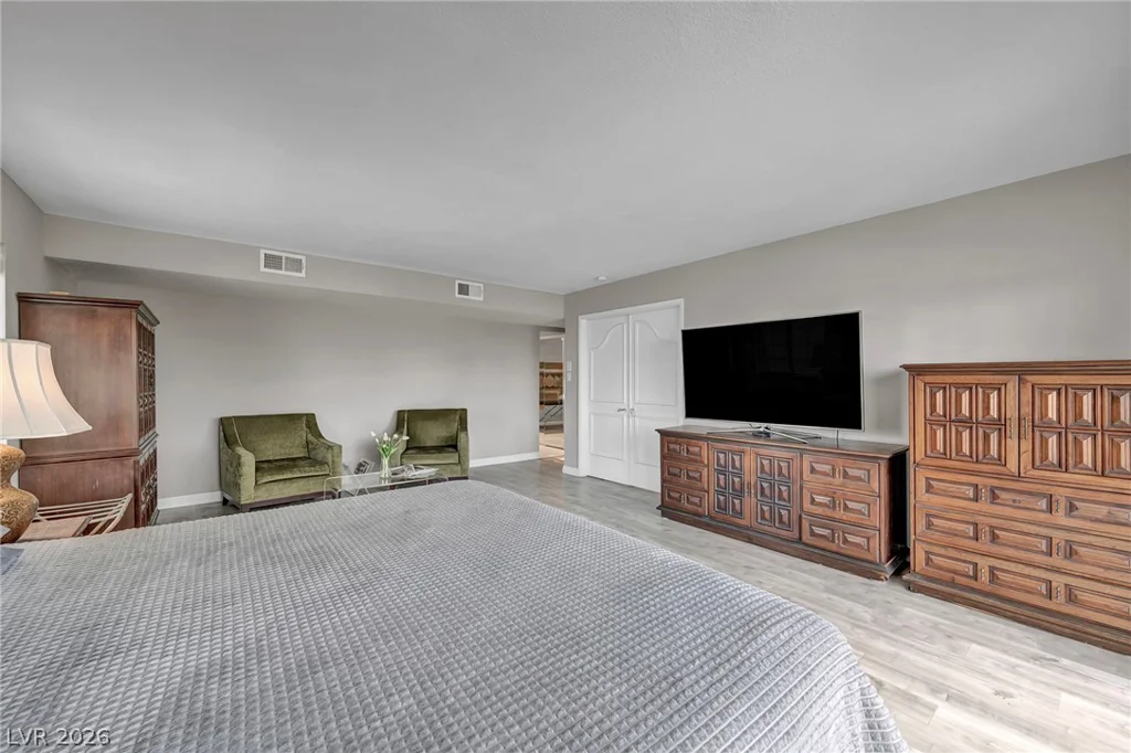 1400 Maria Elena, Las Vegas, NV 89104