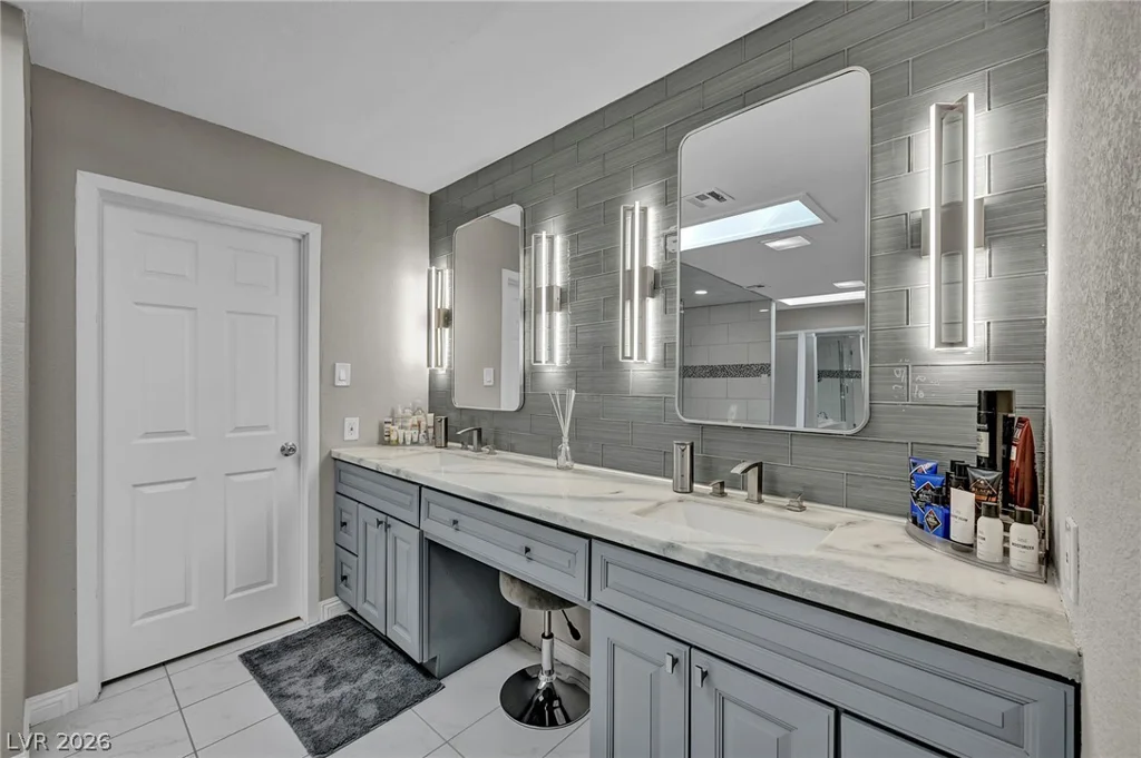 1400 Maria Elena, Las Vegas, NV 89104