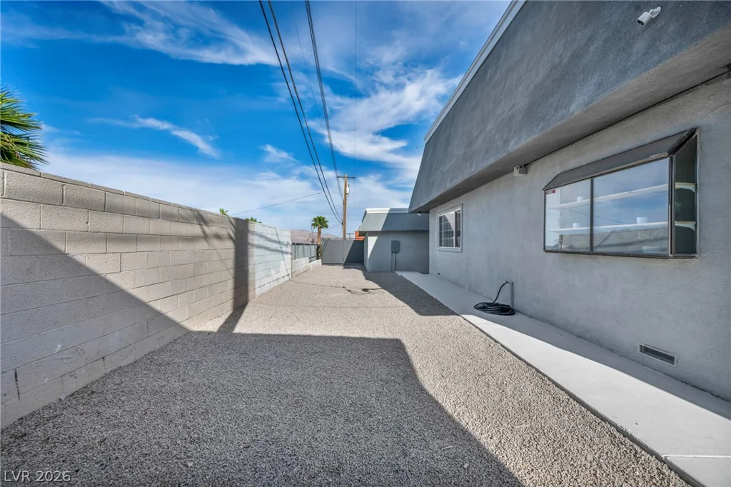1400 Maria Elena, Las Vegas, NV 89104