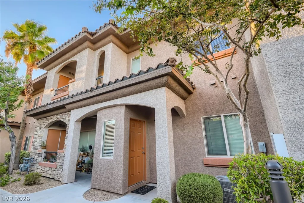 7701 Robindale, Las Vegas, NV 89113