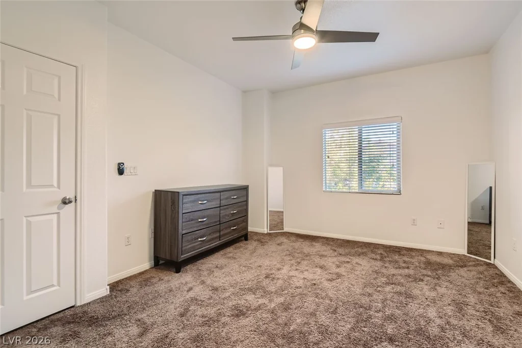 7701 Robindale, Las Vegas, NV 89113