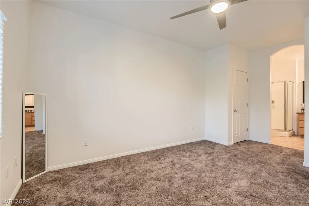 7701 Robindale, Las Vegas, NV 89113