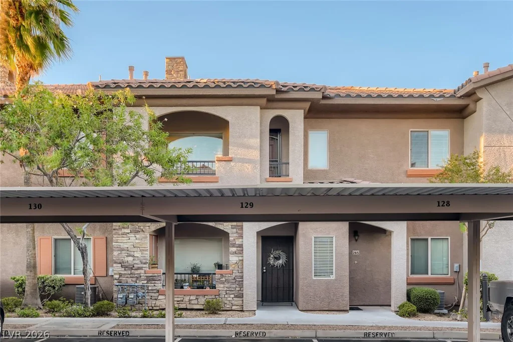 7701 Robindale, Las Vegas, NV 89113
