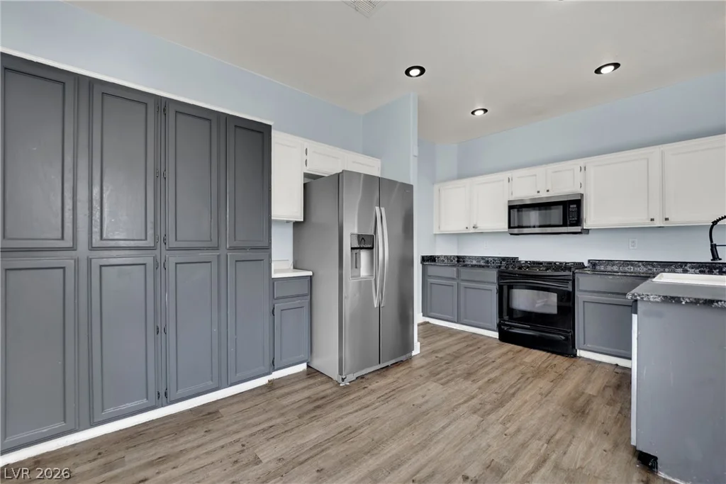 9087 Lava Bluff, Las Vegas, NV 89123