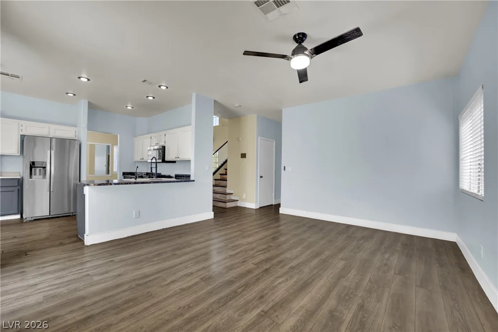 9087 Lava Bluff, Las Vegas, NV 89123