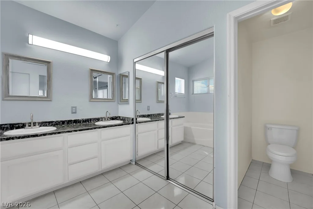 9087 Lava Bluff, Las Vegas, NV 89123