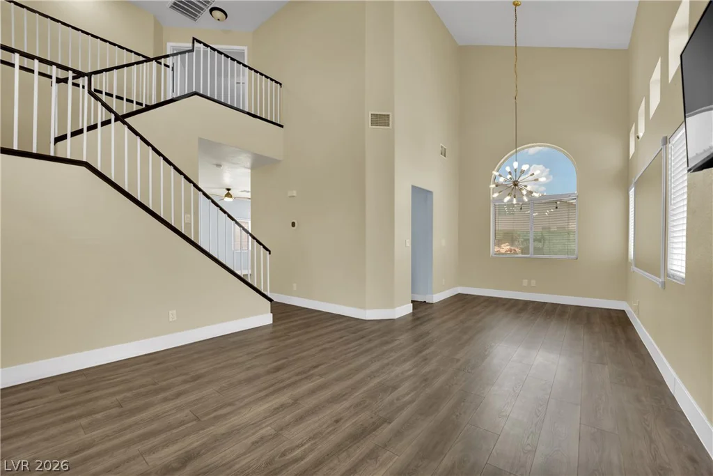 9087 Lava Bluff, Las Vegas, NV 89123