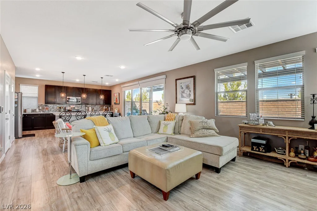 6928 Boulder Canyon, North Las Vegas, NV 89084