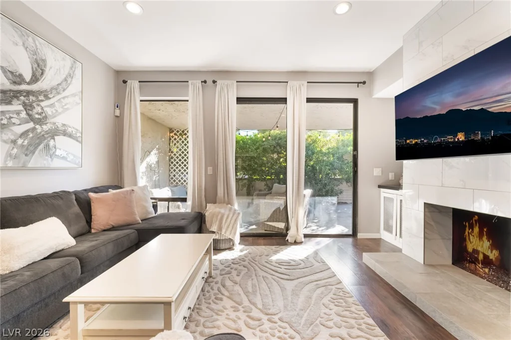 3464 Manzano, Las Vegas, NV 89121
