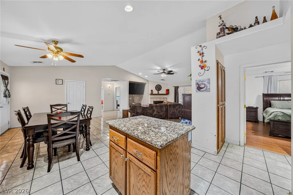 751 Bunarch, Pahrump, NV 89060
