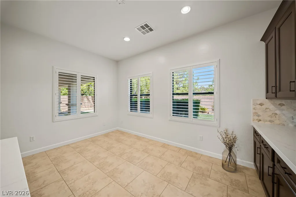 8030 Palm Cove, Las Vegas, NV 89129