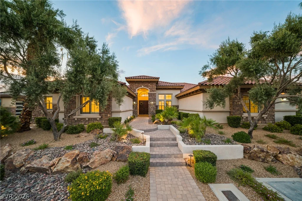 8030 Palm Cove, Las Vegas, NV 89129
