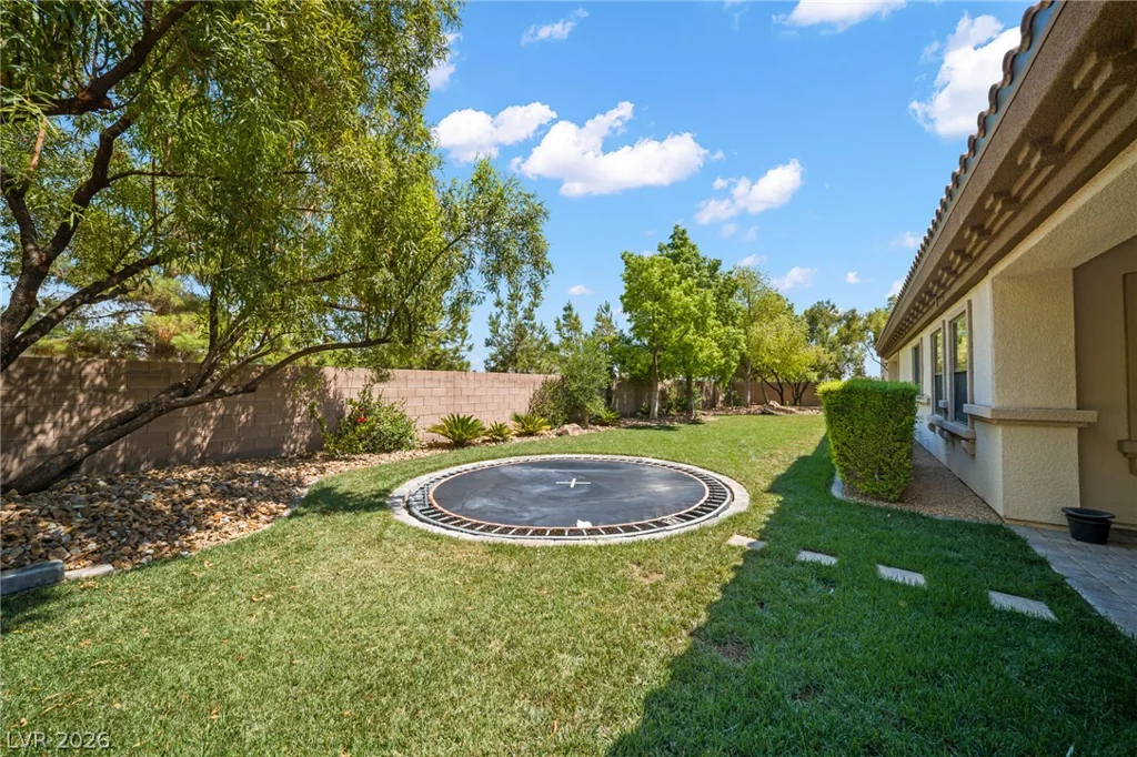 8030 Palm Cove, Las Vegas, NV 89129