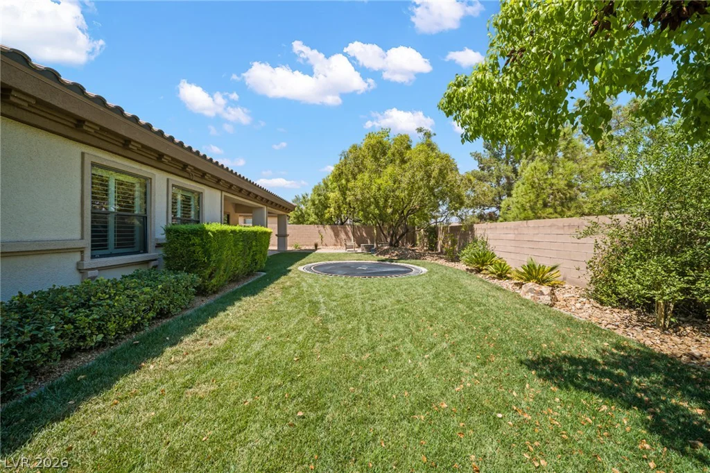 8030 Palm Cove, Las Vegas, NV 89129