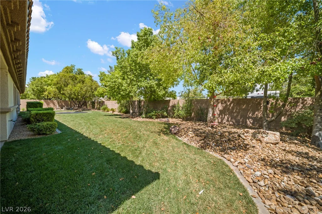 8030 Palm Cove, Las Vegas, NV 89129