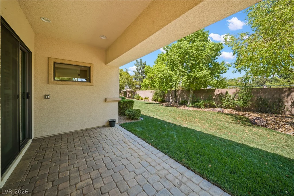 8030 Palm Cove, Las Vegas, NV 89129