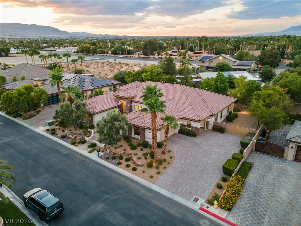 8030 Palm Cove, Las Vegas, NV 89129