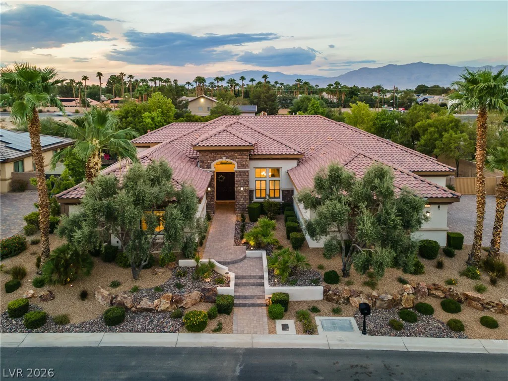 8030 Palm Cove, Las Vegas, NV 89129