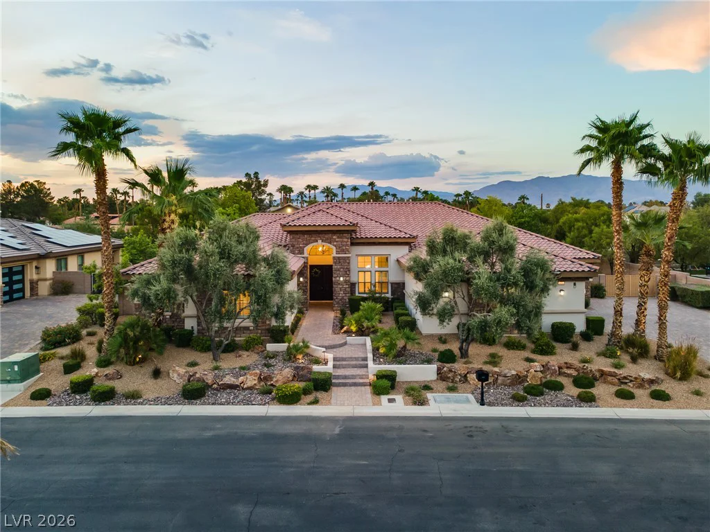 8030 Palm Cove, Las Vegas, NV 89129