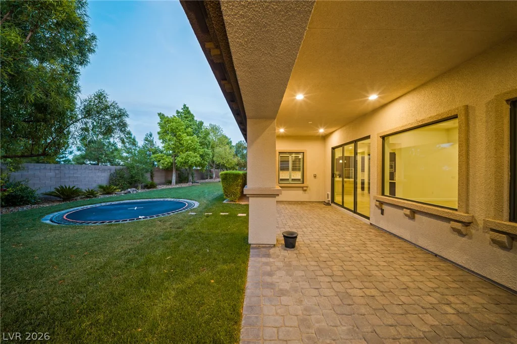 8030 Palm Cove, Las Vegas, NV 89129