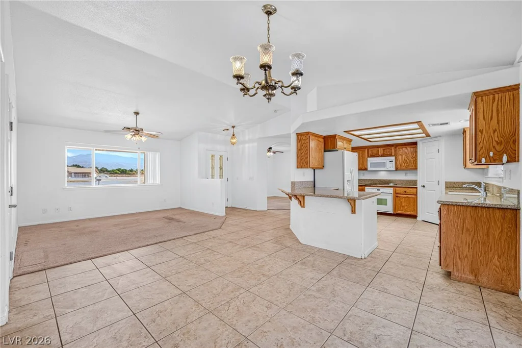 2121 Labrador, Pahrump, NV 89048