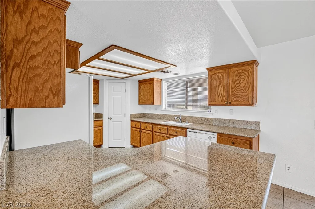 2121 Labrador, Pahrump, NV 89048