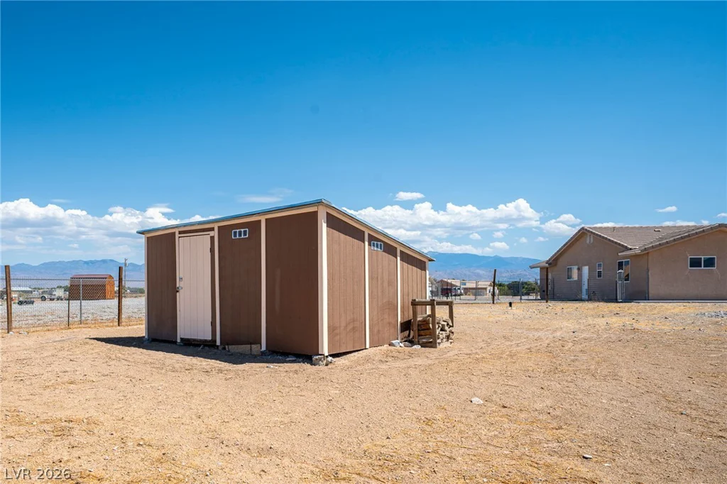 2121 Labrador, Pahrump, NV 89048