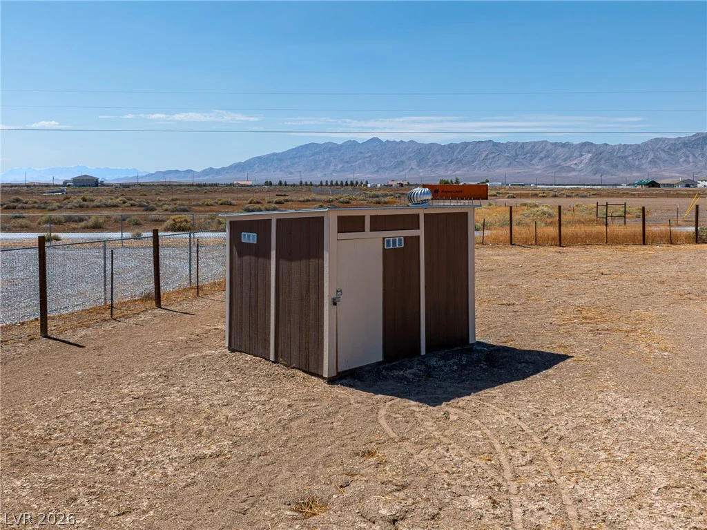 2121 Labrador, Pahrump, NV 89048