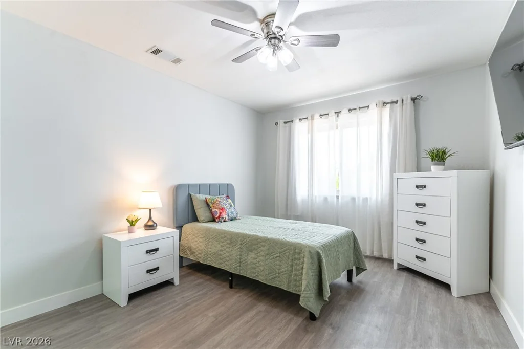 105 Cimarron, Las Vegas, NV 89145