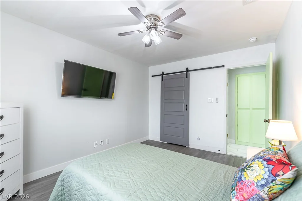 105 Cimarron, Las Vegas, NV 89145