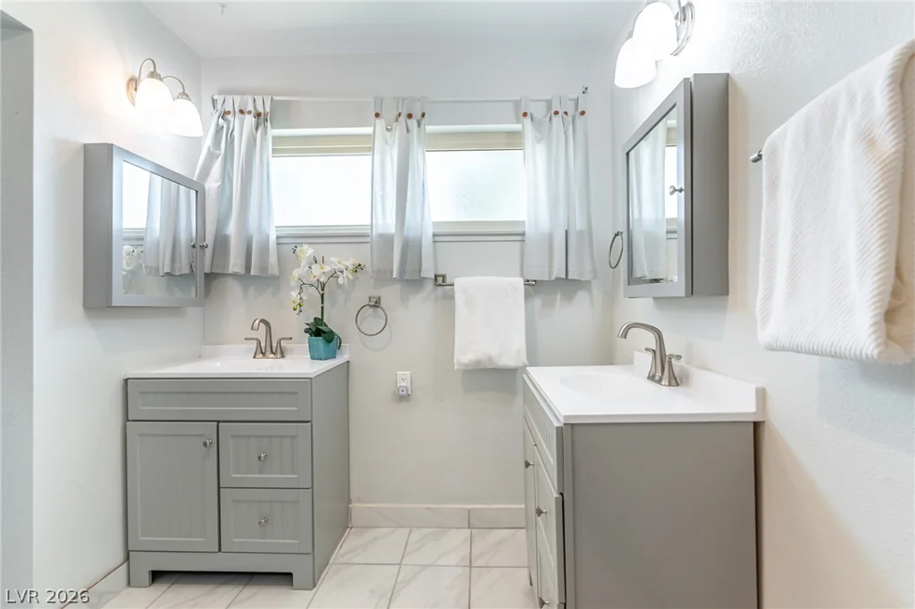 105 Cimarron, Las Vegas, NV 89145