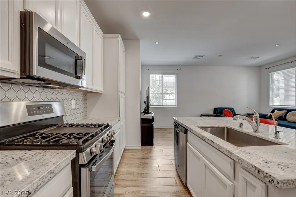 20 Barbara, Las Vegas, NV 89183