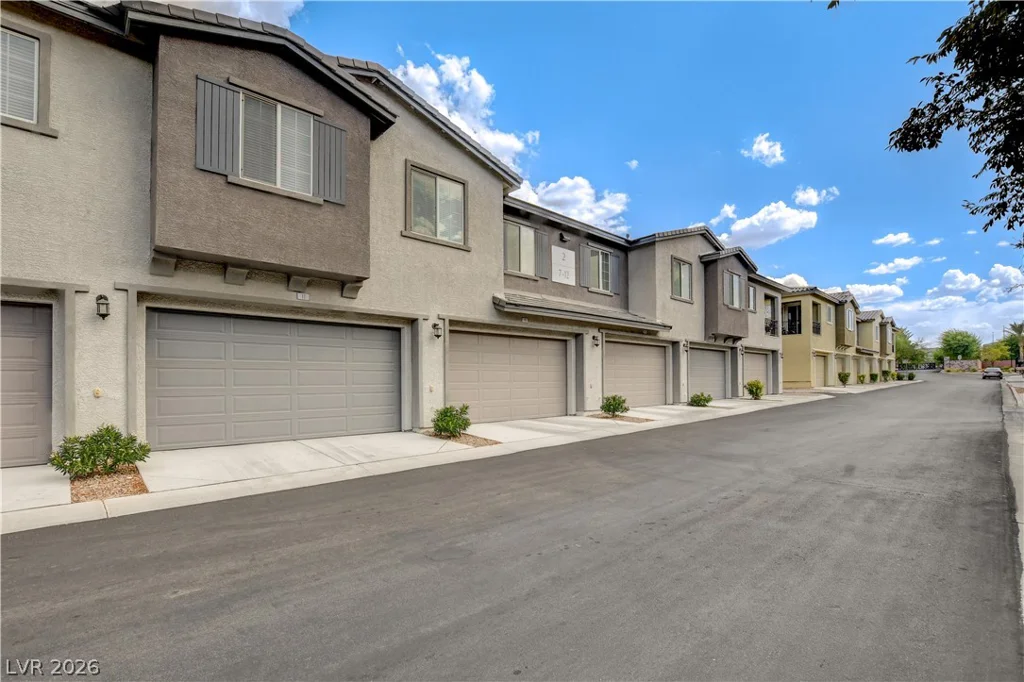 20 Barbara, Las Vegas, NV 89183